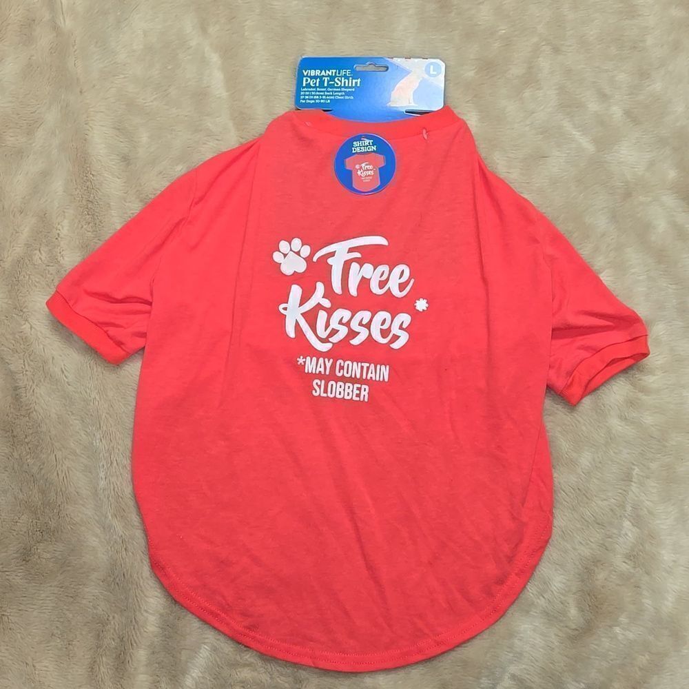 VIBRANT LIFE RED PET T-SHIRT,  "FREE KISSES, MAY CONTAIN SLOBBER," SIZE LARGE